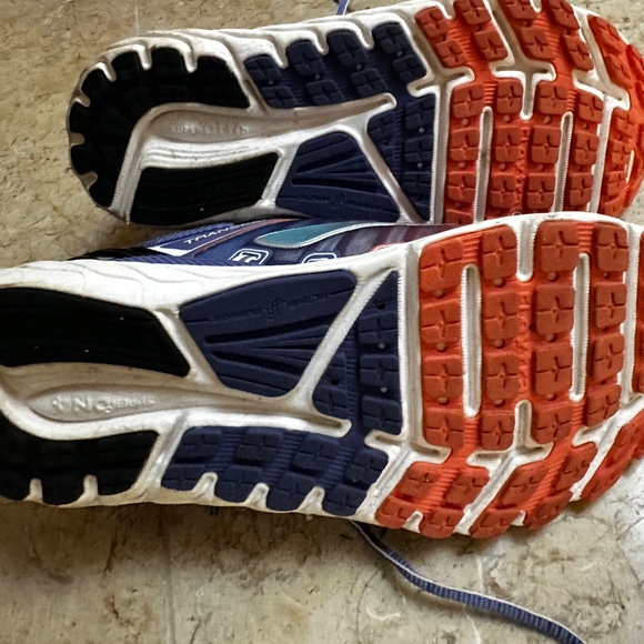 Brooks transcend 2 running shoes size 8 - Picture 5 of 5